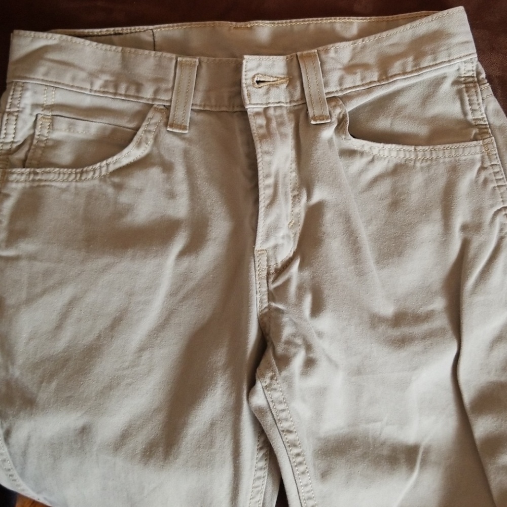 Men/Teen Levis - Picture 6 of 8